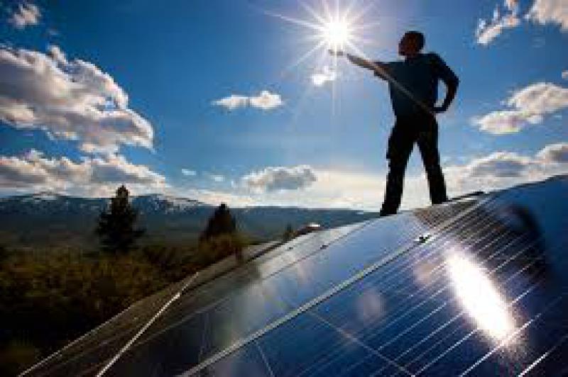 機(jī)構(gòu)認(rèn)為市場(chǎng)對(duì)光伏新政反應(yīng)過(guò)度