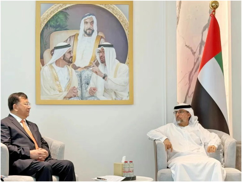 中國鐵建董事長戴和根與阿聯(lián)酋能源與基礎(chǔ)設(shè)施部部長蘇海爾·穆罕默德·馬茲魯伊舉行會談