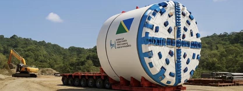 蒂娜河水電項目迎關鍵進展 隧道掘進機抵達施工現(xiàn)場