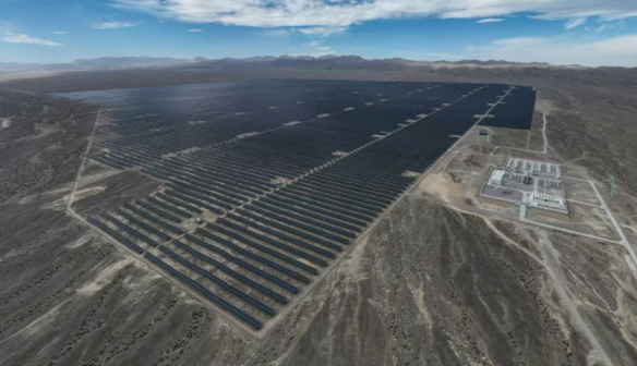 精河縣34萬千瓦光伏項目光伏區全容量并網發電