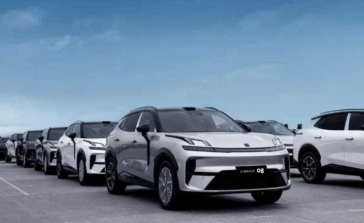 領(lǐng)克08 EM-P實(shí)現(xiàn)首批萬臺交付目標(biāo)