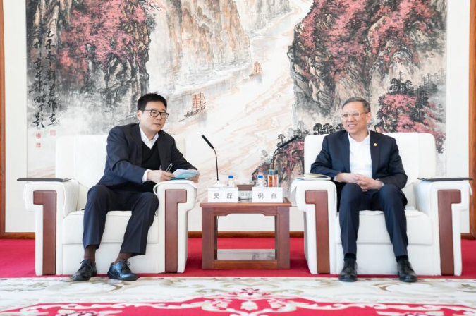 倪真與上海電氣黨委書記、董事長吳磊會談